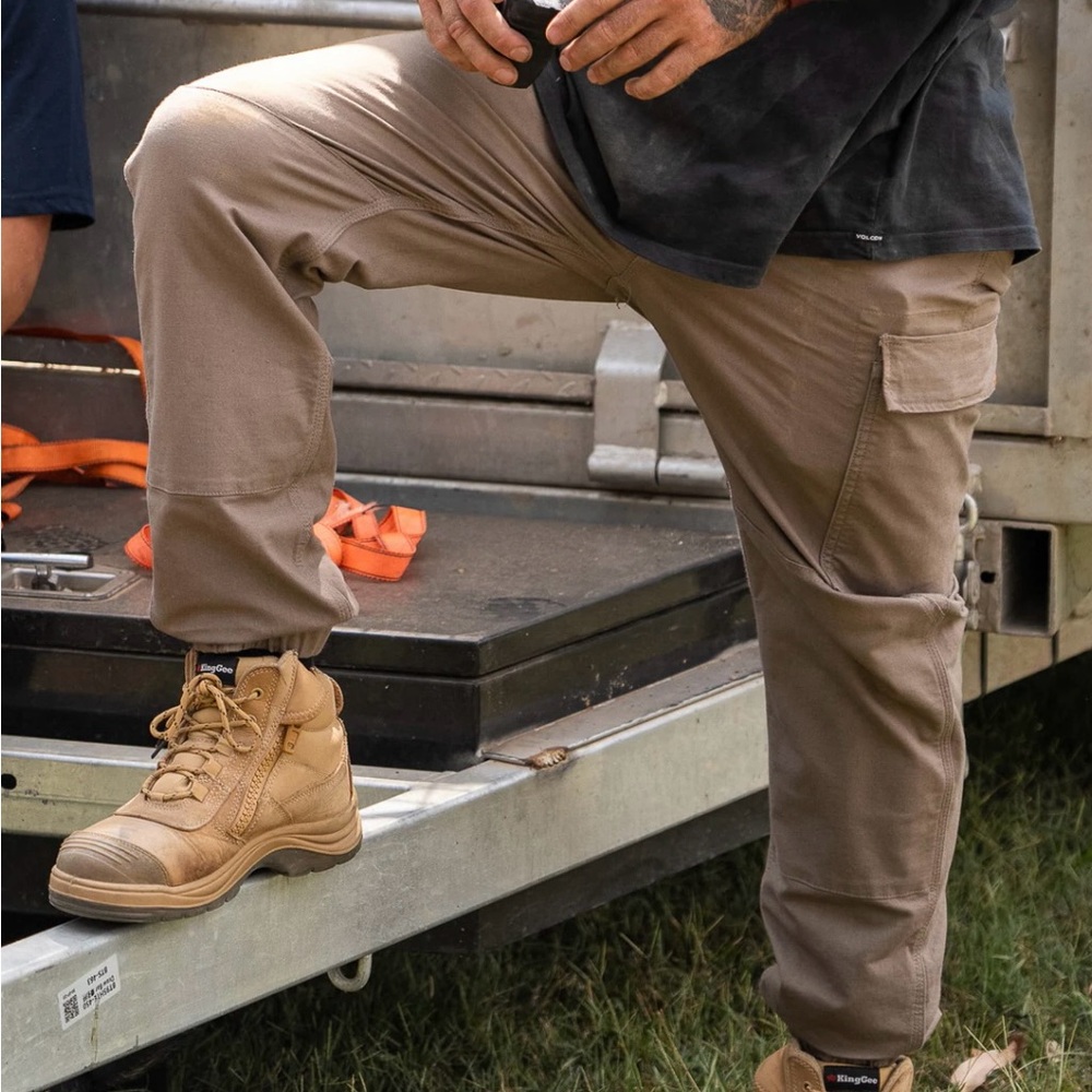 Volcano Caliper work pants size 38.